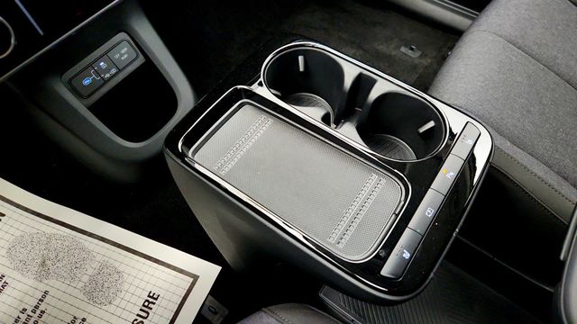 2025 Hyundai IONIQ 5 SE RWD *Ltd Avail* - 23013156 - 14