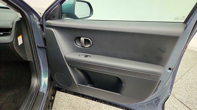 2025 Hyundai IONIQ 5 SE RWD *Ltd Avail* - 23013156 - 24