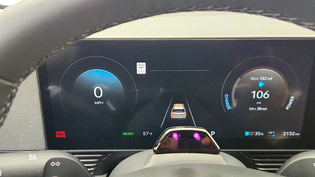 2025 Hyundai IONIQ 5 SE RWD *Ltd Avail* - 23015398 - 12