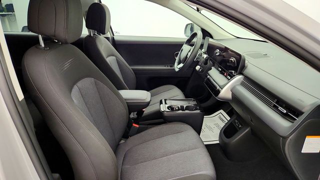 2025 Hyundai IONIQ 5 SE Standard Range RWD - 23093301 - 19