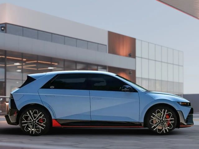 2025 Hyundai IONIQ 5 N AWD - 22938502 - 9