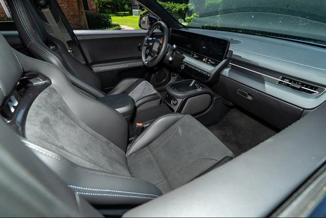 2025 Hyundai IONIQ 5 N AWD - 22938502 - 24