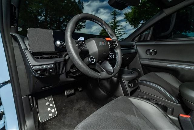 2025 Hyundai IONIQ 5 N AWD - 22938502 - 26