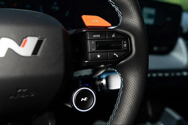 2025 Hyundai IONIQ 5 N AWD - 22938502 - 27