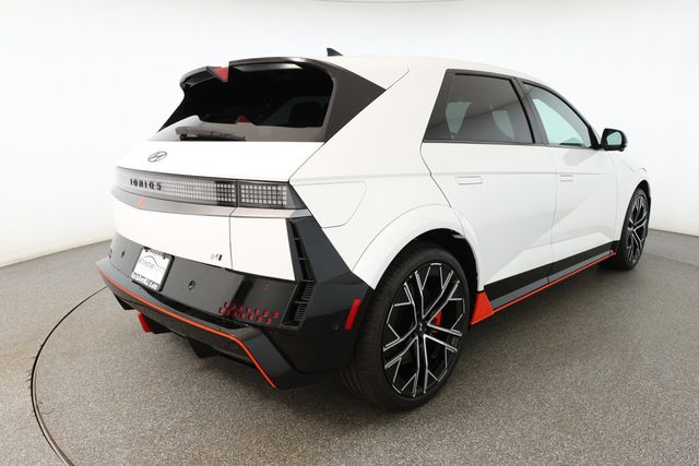 2025 Hyundai IONIQ 5 N AWD - 22925201 - 3
