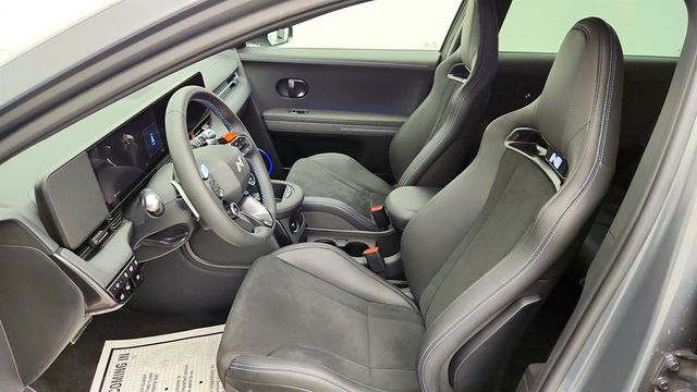 2025 Hyundai IONIQ 5 N AWD - 22960740 - 18