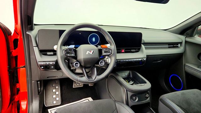 2025 Hyundai IONIQ 5 N AWD w/ 21'' Wheels & N Grin Boost - 22992294 - 10