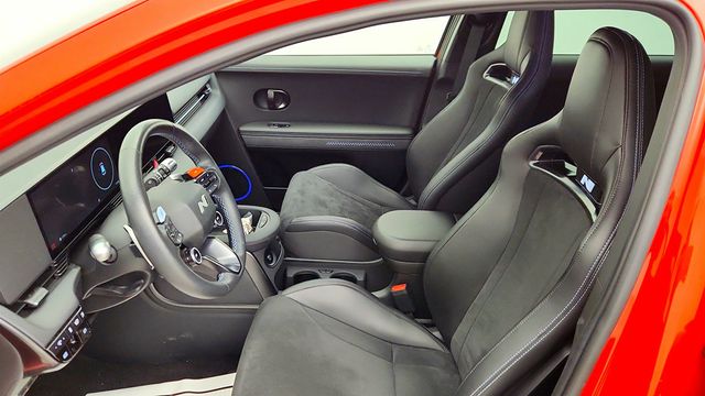 2025 Hyundai IONIQ 5 N AWD w/ 21'' Wheels & N Grin Boost - 22992294 - 17