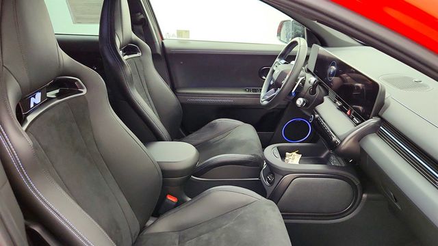 2025 Hyundai IONIQ 5 N AWD w/ 21'' Wheels & N Grin Boost - 22992294 - 21