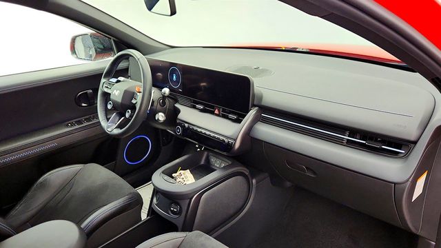 2025 Hyundai IONIQ 5 N AWD w/ 21'' Wheels & N Grin Boost - 22992294 - 22