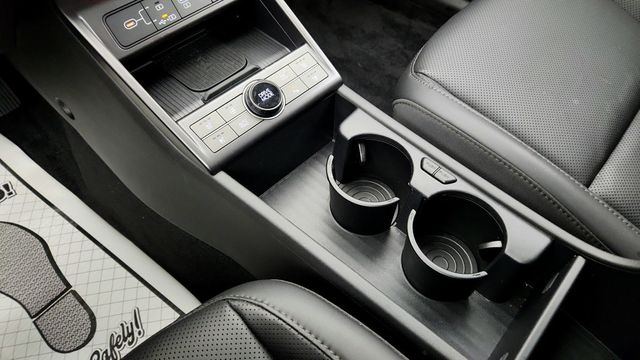 2025 Hyundai Kona Limited FWD - 22942865 - 16