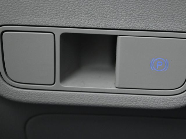 2025 Hyundai Kona SE - 22998134 - 22