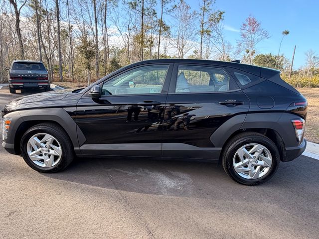 2025 Hyundai Kona SE - 22988037 - 1