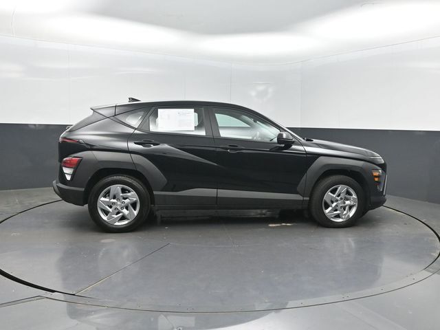 2025 Hyundai Kona SE FWD - 23024349 - 32