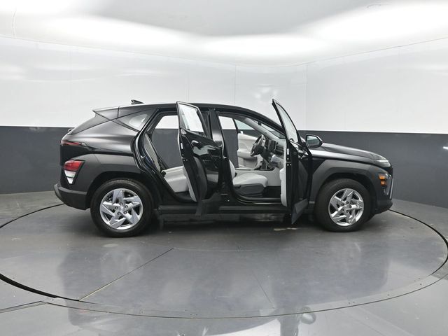 2025 Hyundai Kona SE FWD - 23024349 - 36