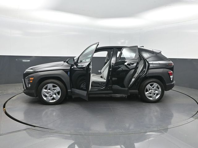 2025 Hyundai Kona SE FWD - 23024349 - 38