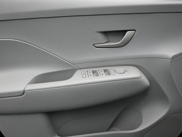 2025 Hyundai Kona SE FWD - 23024349 - 6