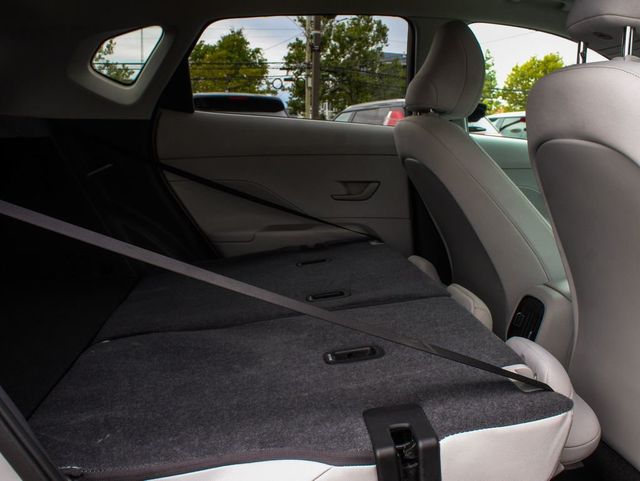 2025 Hyundai Kona SEL - 23077241 - 32