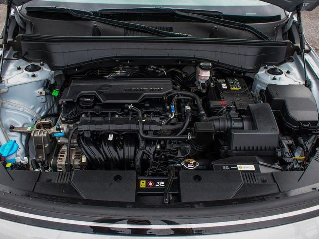 2025 Hyundai Kona SEL - 23077241 - 41