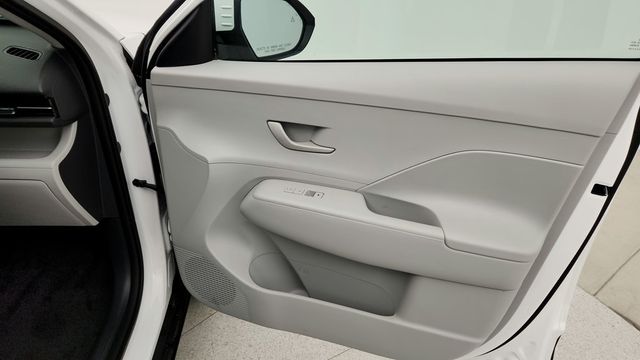 2025 Hyundai Kona SEL - 22949230 - 21