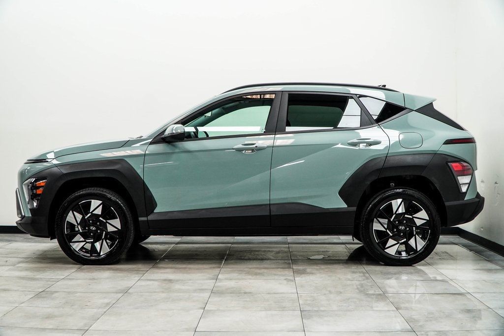 2025 Hyundai Kona SEL photo 3