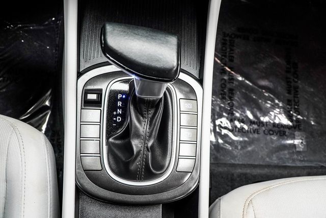 2025 Hyundai Kona SEL AWD - 22926041 - 19