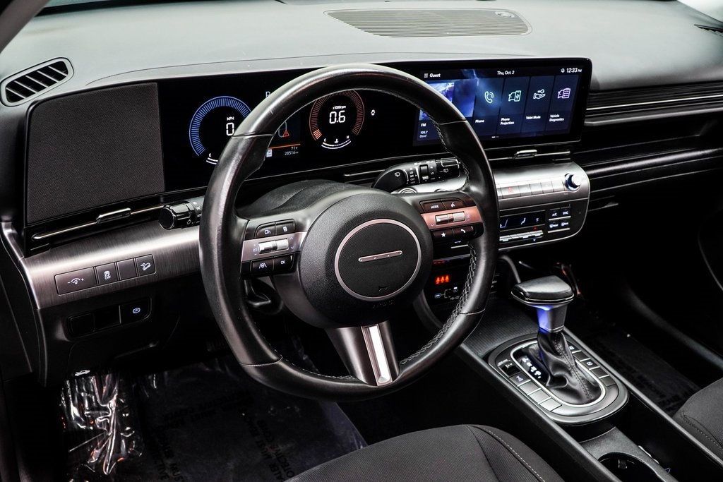 2025 Hyundai Kona SEL photo 14