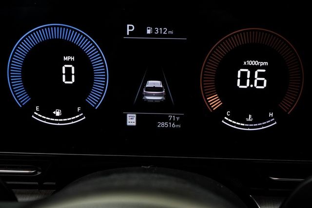 2025 Hyundai Kona SEL AWD - 22926050 - 30