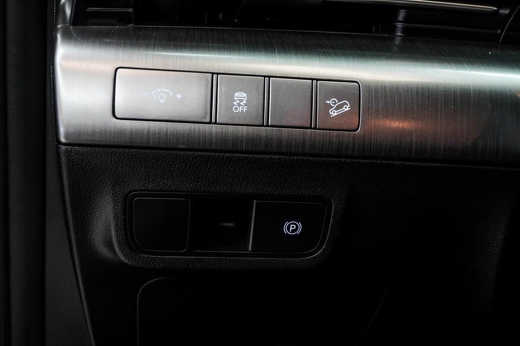 2025 Hyundai Kona SEL photo 34