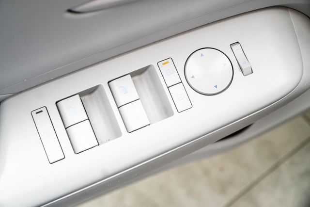 2025 Hyundai Kona SEL AWD - 22926057 - 37