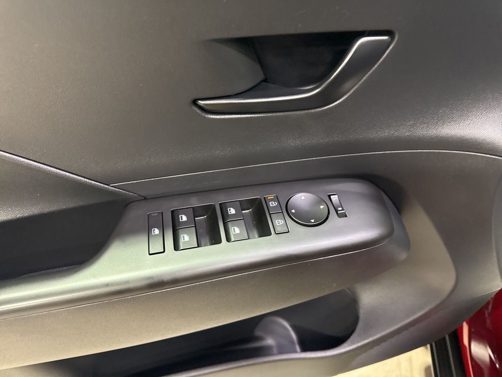 2025 Hyundai Kona SEL AWD - 22994465 - 26