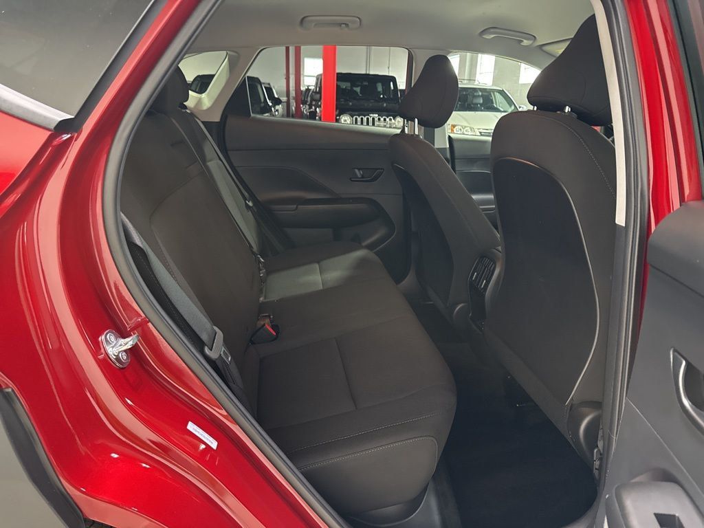 2025 Hyundai Kona SEL AWD - 22994465 - 32