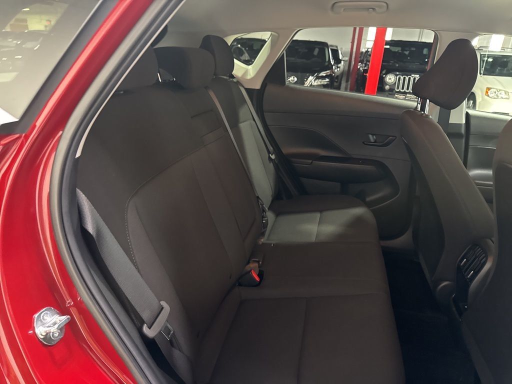 2025 Hyundai Kona SEL AWD - 22994465 - 34