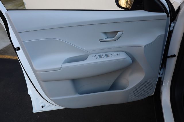 2025 Hyundai Kona SEL AWD - 22972607 - 12