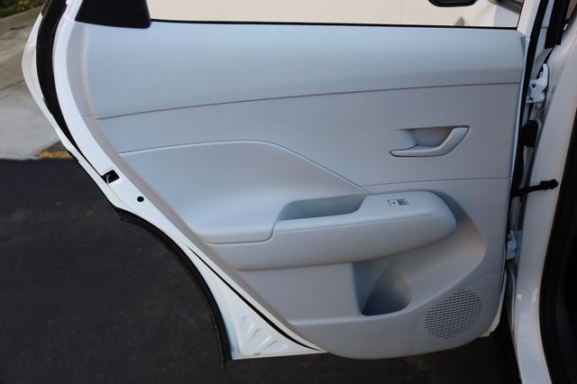 2025 Hyundai Kona SEL AWD - 22972607 - 15