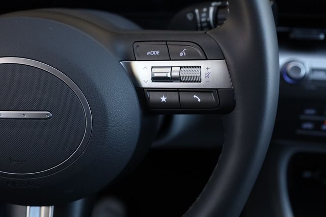 2025 Hyundai Kona SEL AWD - 22972607 - 27