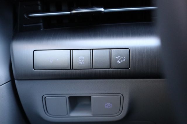 2025 Hyundai Kona SEL AWD - 22972607 - 28