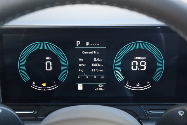 2025 Hyundai Kona SEL AWD - 22972607 - 39