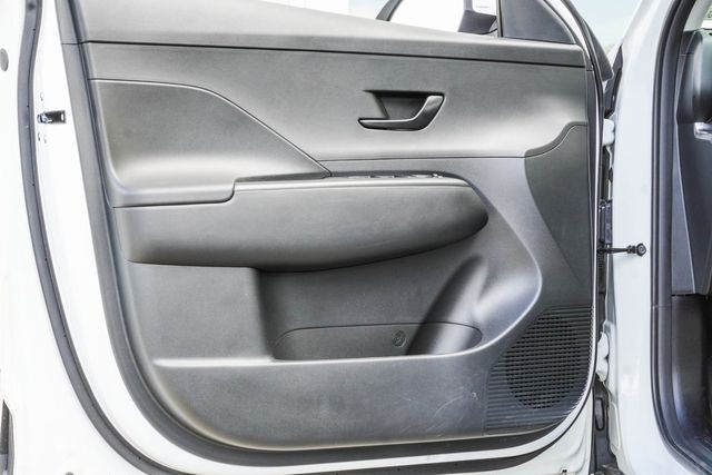 2025 Hyundai Kona SEL AWD - 22931375 - 15