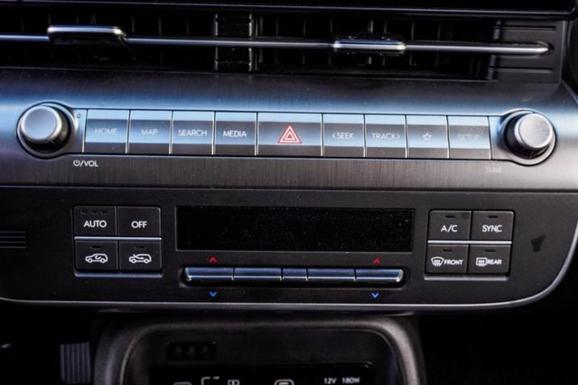 2025 Hyundai Kona SEL AWD - 22931375 - 21