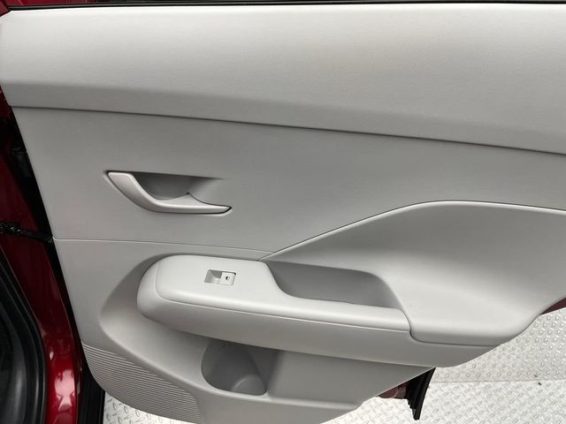 2025 Hyundai Kona SEL AWD - 22907706 - 34