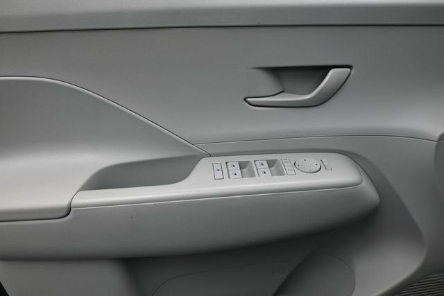 2025 Hyundai Kona SEL FWD - 23004768 - 11