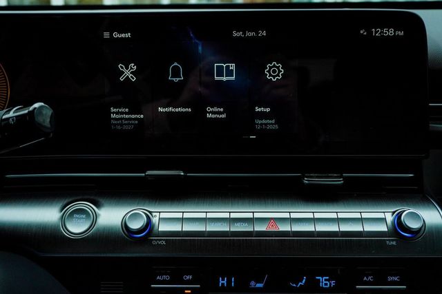 2025 Hyundai Kona SEL FWD - 22940234 - 17