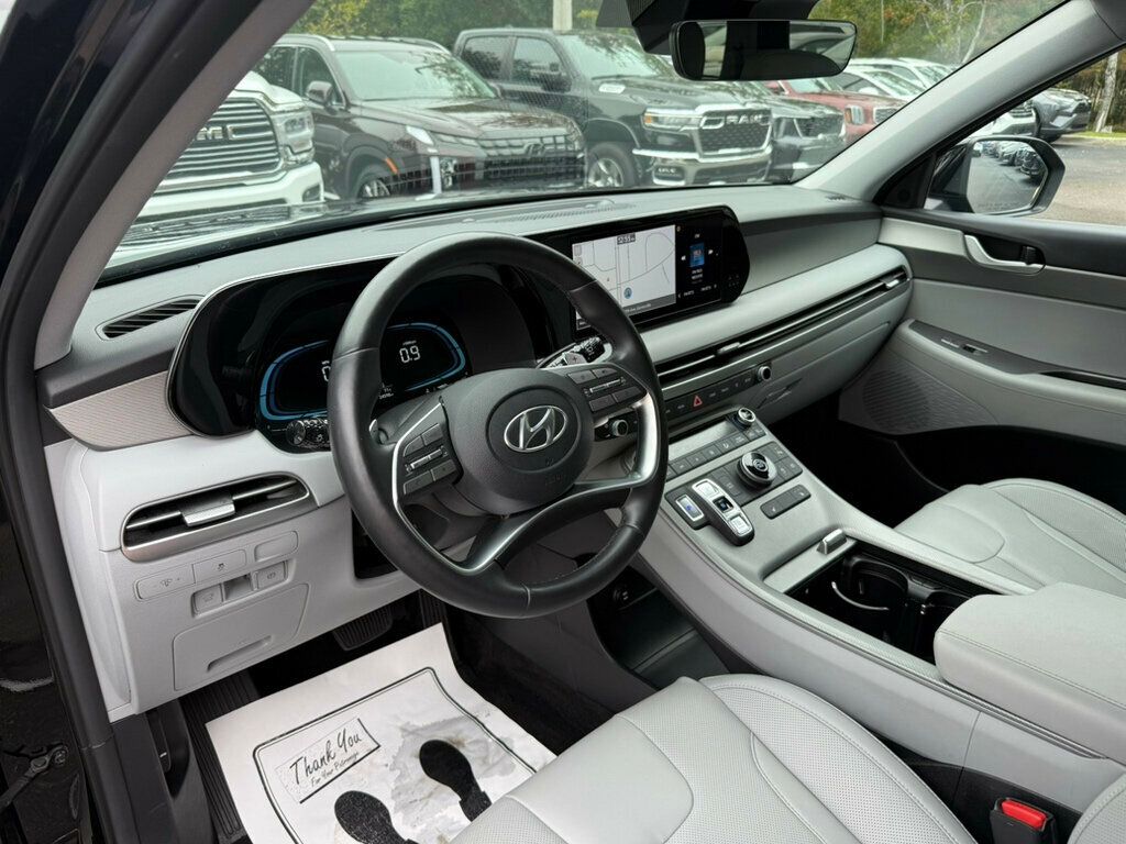 2025 Hyundai Palisade SEL photo 2