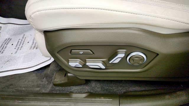 2025 Hyundai Santa Fe Calligraphy AWD - 23019085 - 11