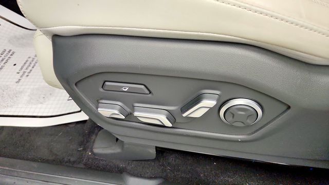 2025 Hyundai Santa Fe Calligraphy FWD w/ Nappa Leather, Bose & Panoramic Sunroof - 23092497 - 11