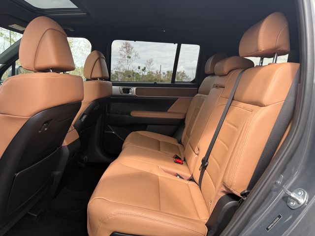 2025 Hyundai Santa Fe Limited FWD - 22988053 - 4