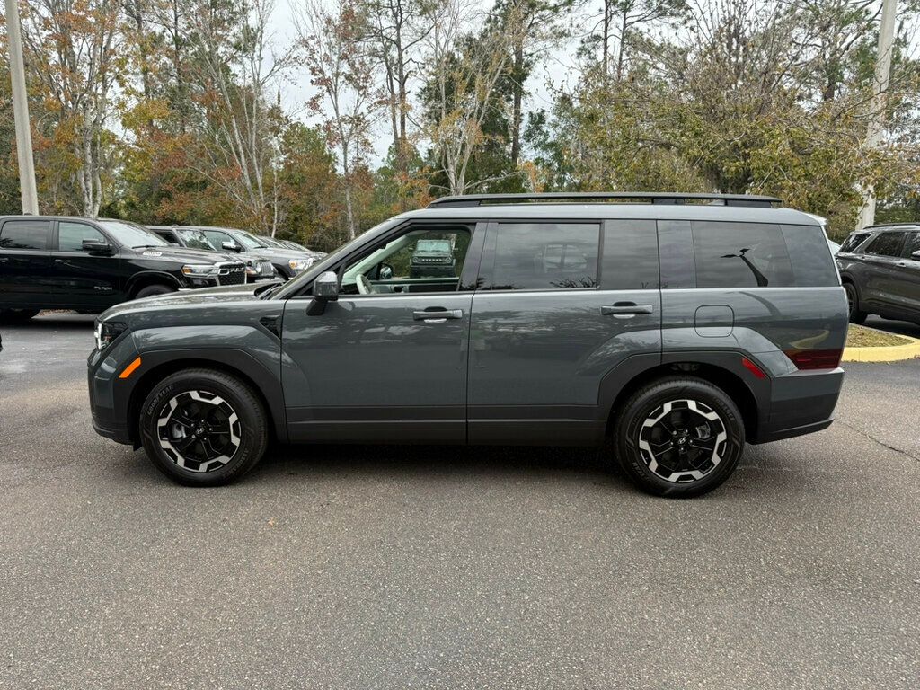 2025 Hyundai Santa Fe SEL photo 2