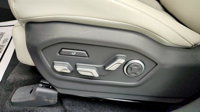 2025 Hyundai Santa Fe Hybrid Calligraphy AWD (34 mpg)  - 22981386 - 10