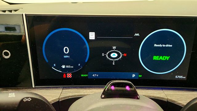 2025 Hyundai Santa Fe Hybrid Calligraphy AWD w/ Tow Hitch - 23016231 - 14